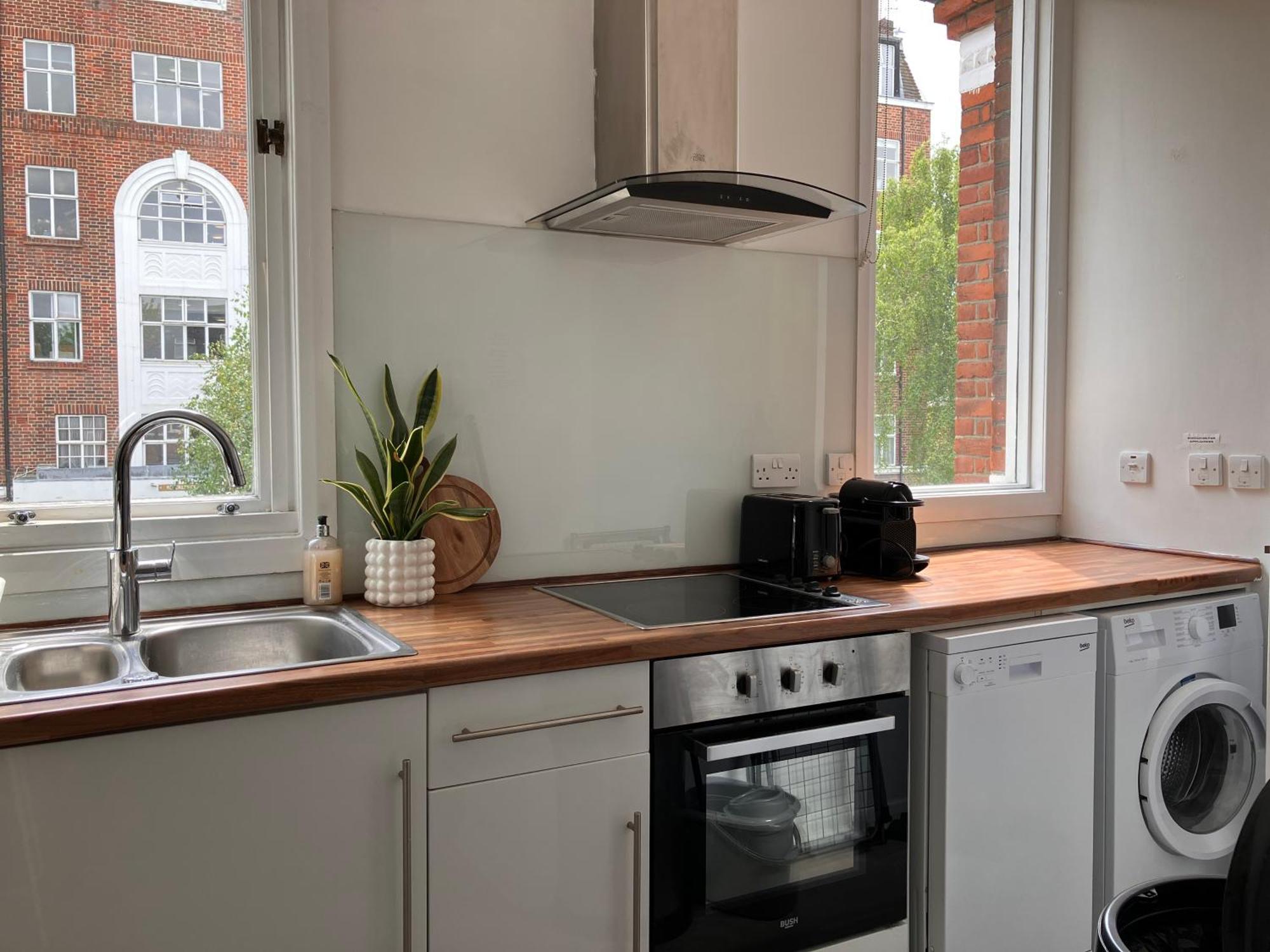 Bright one bedroom apartment in Chiswick Londen Buitenkant foto